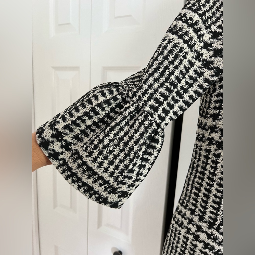 🌸NWOT🌸
Zara houndstooth dress, size M. - Picture 3 of 3
